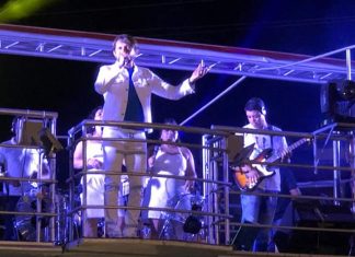 ADELMARIO COELHO AGITA O REVEILLON DE GOVERNADOR MANGABEIRA