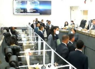 Feira: Câmara aprova em 1ª discussão suspensão de tarifas em Shopping Popular