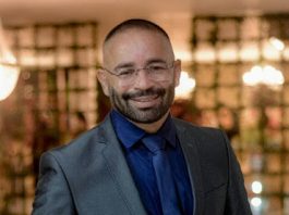 Homenagem: Editor jornalista do site e jornal Bahia Notícia e recebe título de Cidadão nas cidades de Feira de Santana e Serrinha