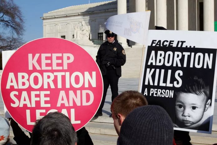 2022-05-03t212335z-1474582896-rc2wzt9j9cie-rtrmadp-3-usa-abortion-poll