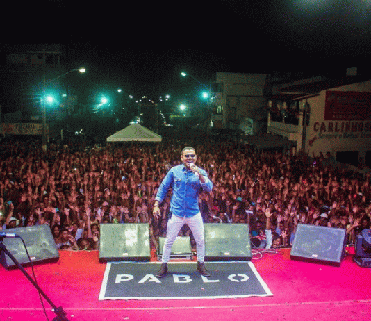 Pablo arrasta multidão no último dia dos festejos em comemoração aos 167 anos de Ipirá