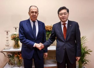 Rússia e China denunciam no G20 ‘chantagens e ameaças’ do Ocidente… Leia mais em https://www.cartacapital.com.br/mundo/russia-e-china-denunciam-no-g20-chantagens-e-ameacas-do-ocidente/?utm_source=terra_capa_noticias&utm_medium=referral. O conteúdo de CartaCapital está protegido pela legislação brasileira sobre direito autoral. Essa defesa é necessária para manter o jornalismo corajoso e transparente de CartaCapital vivo e acessível a todos