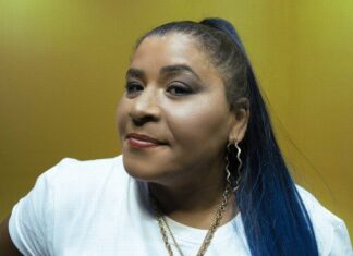 Morre MC Kátia dias após amputação de perna