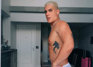 Ex da mãe de Neymar é flagrado em puteiro; veja foto