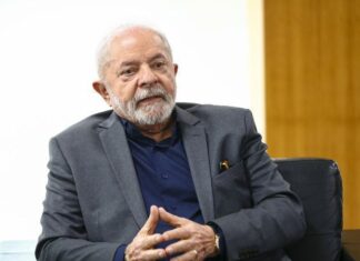 TCU analisa representação contra lives semanais de Lula