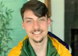 Assessor revela ter tido relacionamento amoroso com filho de Bolsonaro