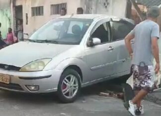 Mulher morre após ser atropelada por carro dirigido por adolescente