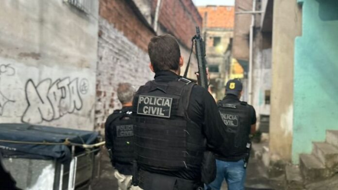 suspeito_e_preso_durante_operacao_policial_nas_imediacoes_da_avenida_vasco_da_gama_widelg