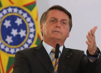 Bolsonaro reage a nova condenação no TSE e apoiadores dispara: “”Qual o Pix?”
