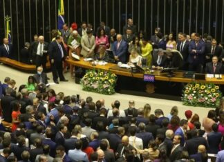 Câmara dos Deputados aprova criação de novo feriado nacional; saiba qual