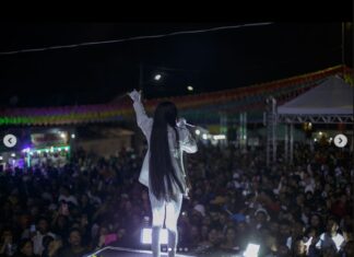 ANNA CATARINA E FORRÓ ANJO AZUL AGITAM O SÃO PEDRO DE IGUAPE