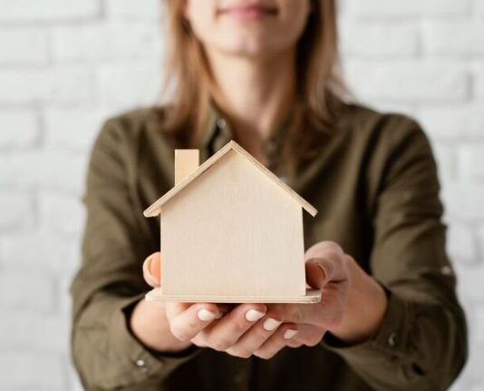 Goianos usam 13º salário para realizar sonho da casa própria; saiba detalhes