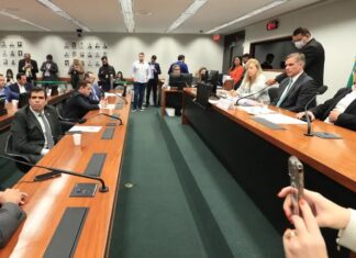 Conselhos de Ética da Câmara e do Senado chamam a atenção por não punir parlamentares