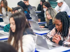 Pé de Meia: entra em vigor lei da poupança para alunos no ensino médio