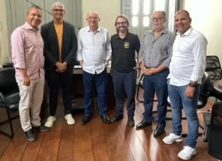Prefeitura e instituto paranaense trazem para Feira de Santana projeto de futebol para estudantes