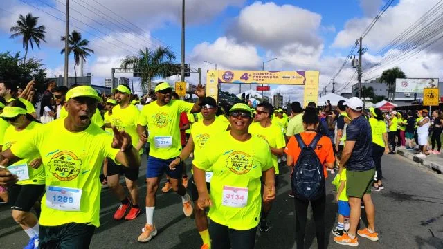 LlYX4nrQ-corrida-do-avc-foto-ed-santos-acorda-cidade3-jpg