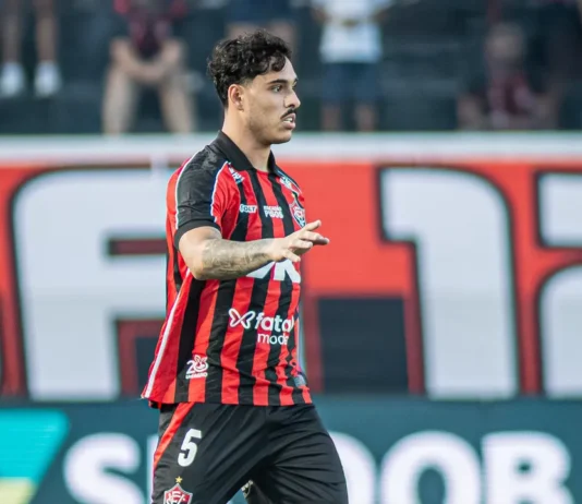 Vitória costura acordo com Botafogo e Grêmio por imbróglio de Halter