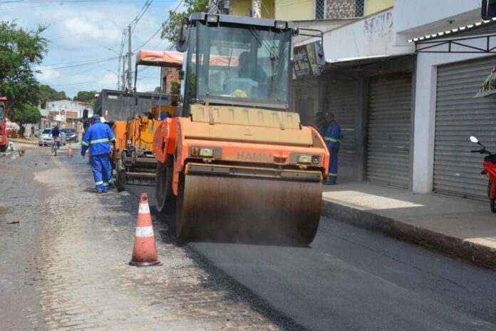 asfaltamento-pampalona-a-Pedra-Ferrada-fotos-Jorge-Magalhaes-secom-prefeitura-1152x768-1