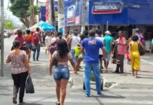 Prefeito José Ronaldo afirma que definição sobre funcionamento do comércio em feriados cabe aos sindicatos