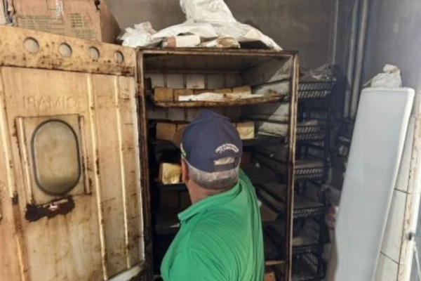 padaria-foi-interditada-3016143-article