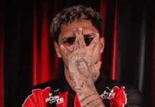 Vitória anuncia centroavante Pedro Henrique como 10º reforço da temporada