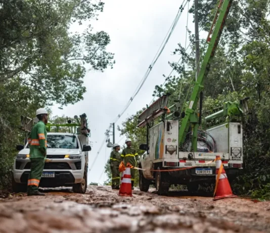 Frente fria traz risco de temporais na Bahia; Coelba emite alerta