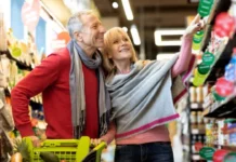 Brasileiros 50+ redefinem varejo com foco em saúde e consumo premium