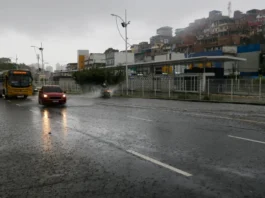 Inmet eleva grau de alerta para chuvas fortes em 23 cidades baianas; veja onde