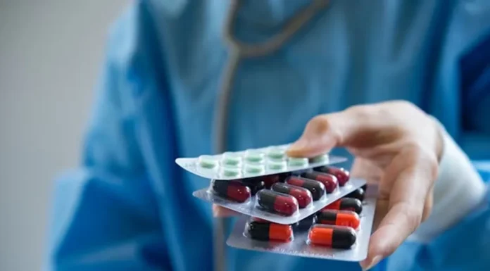 Remédios devem ficar mais caros a partir de abril no Brasil