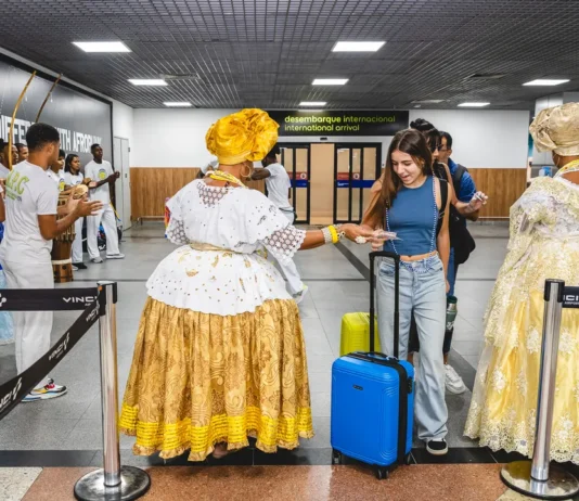 Turismo na Bahia cresce e atrai visitantes de mais de 70 países em dois meses