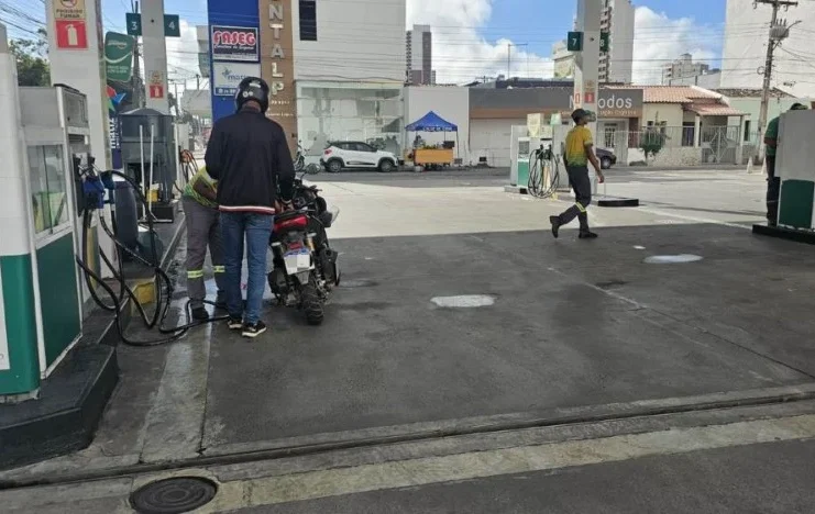 Preço da gasolina cai em Feira de Santana