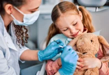 Quando é hora de trocar o odontopediatra pelo dentista de adulto?