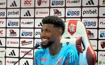 Flamengo recebe proposta de R$ 53 milhões de clube da Premier League por lateral