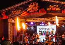 O PALCO DA VILA BRILHOU COM GRANDES ATRAÇÕES
