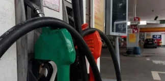 Com alta do petróleo, governo adia fim do desconto na gasolina
