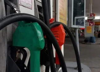 Com alta do petróleo, governo adia fim do desconto na gasolina
