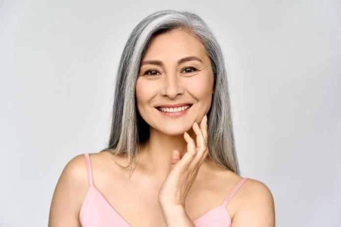 edicasea-menopausa-tambem-traz-mudancas-na-pele-imagem-ground-picture-shutterstock-sxqdd2ysni
