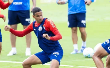 Luciano Juba volta a ficar à disposição do Bahia em jogo contra o Corinthians