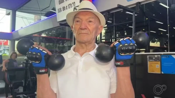 idoso-de-102-anos-que-vai-a-academia-de-musculacao-todos-os-dias-3272095-article