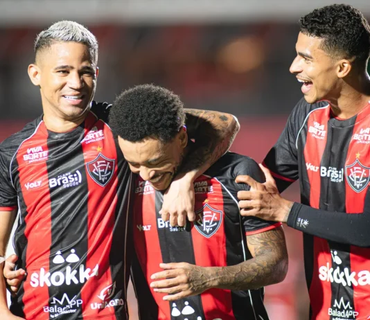 Segredo em campo: destaque do Vitória explica mudança tática que potencializou seu futebol